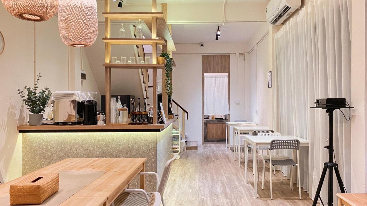 Ben&Pooh Hostel Bangkok Eksteriør bilde
